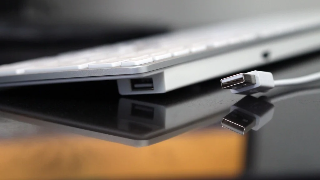 Matias USB Wired Aluminum Keyboard for Mac - Silver - Image 4