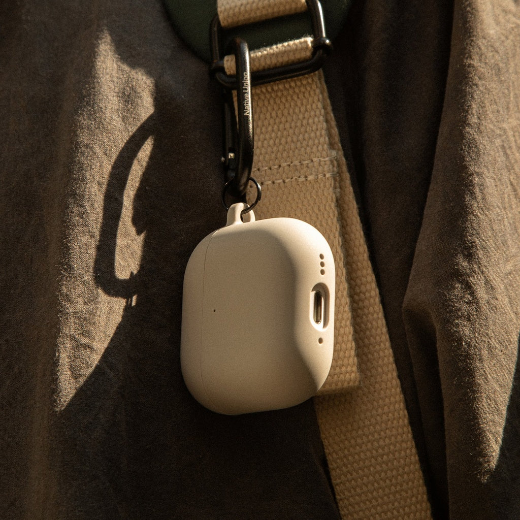 Native Union Curve Case for AirPods 4th generation - Sandstone - Image 3