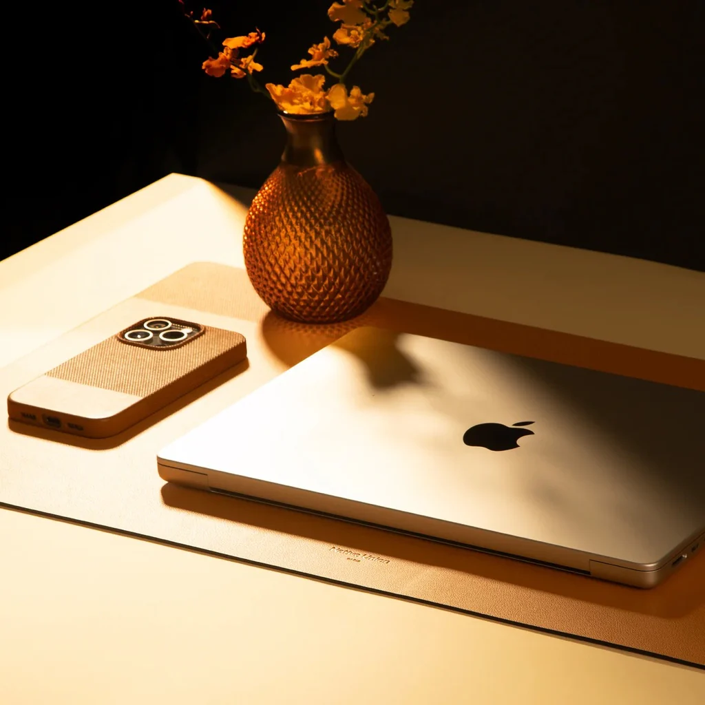Native Union Desk Mat - Black / Kraft - Image 4