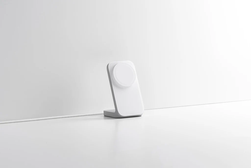 Nomad Stand One with MagSafe - Silver - Image 5