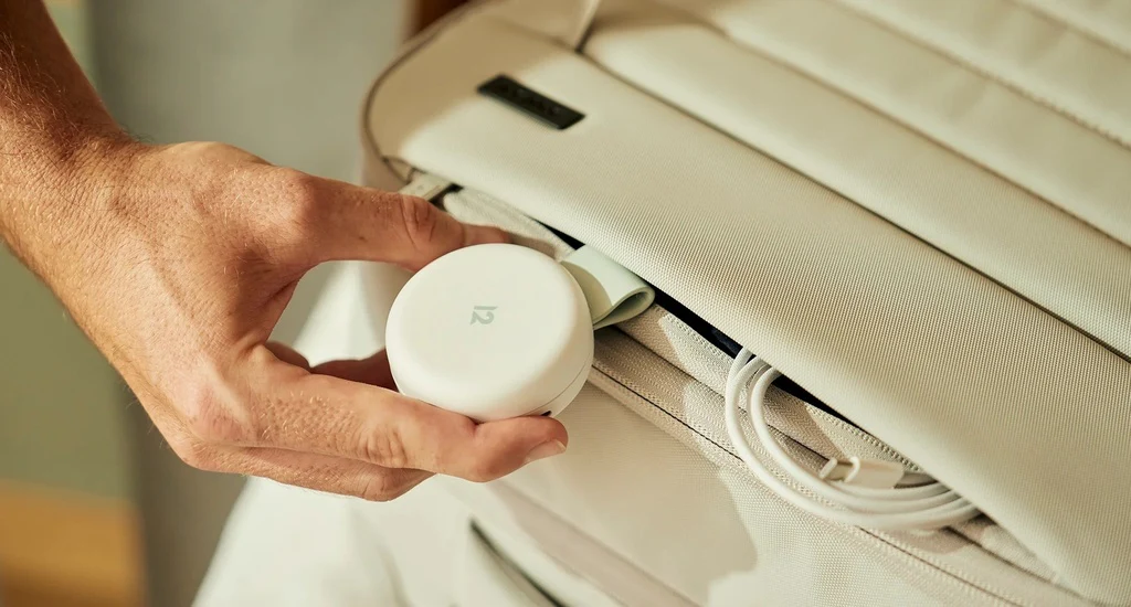 Twelve South ButterFly SE Folding Charger - White - Image 3